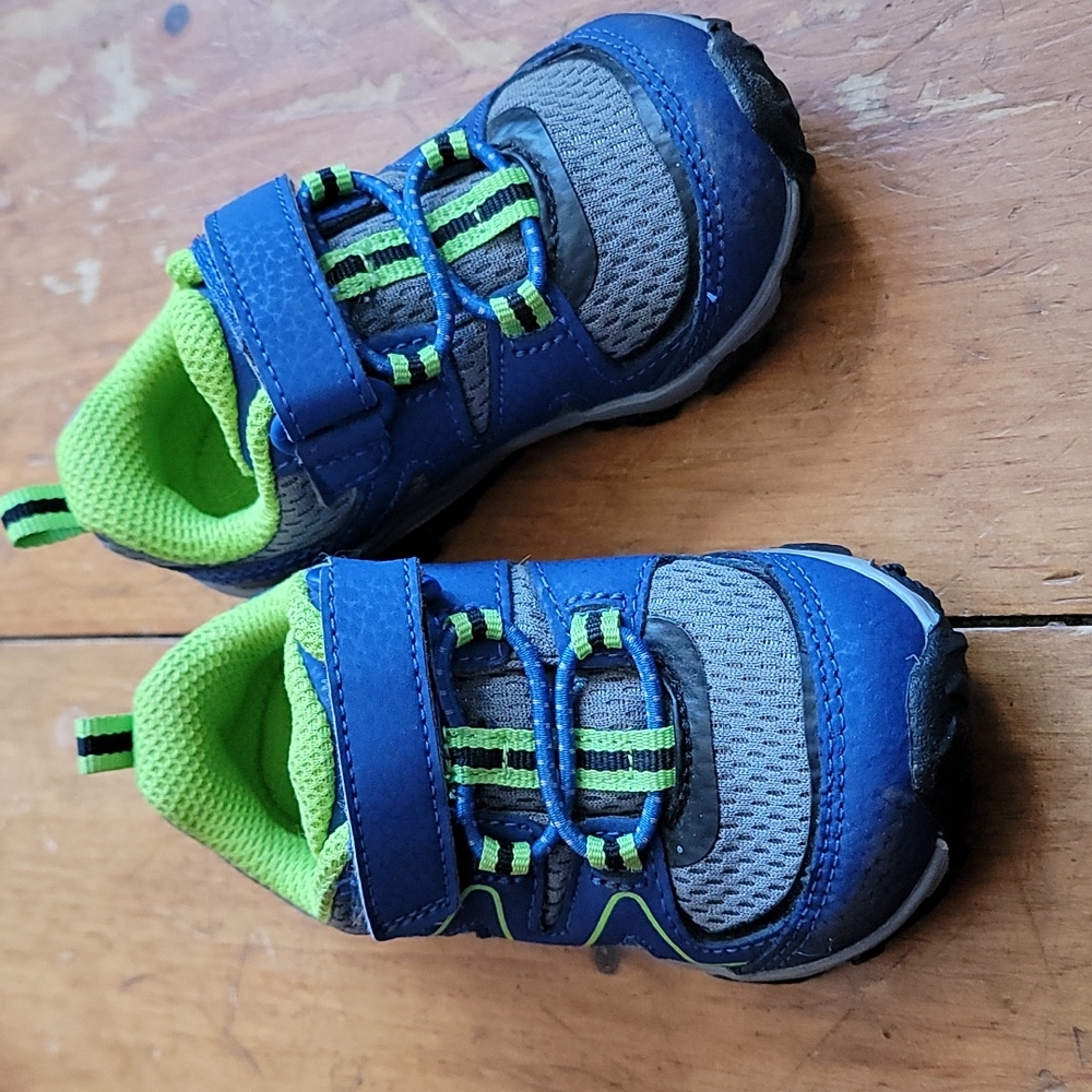 Toddler Merrell sneakers 6w